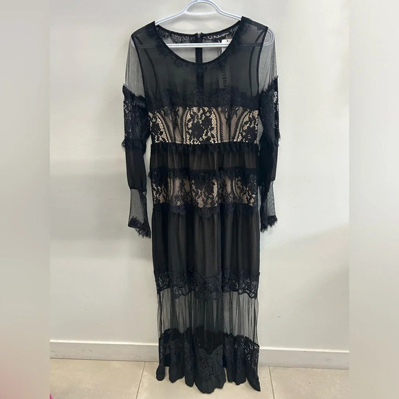 AMAZING delicate long laced dress by FOR LOVE & LEMONS - Picture 1 of 13